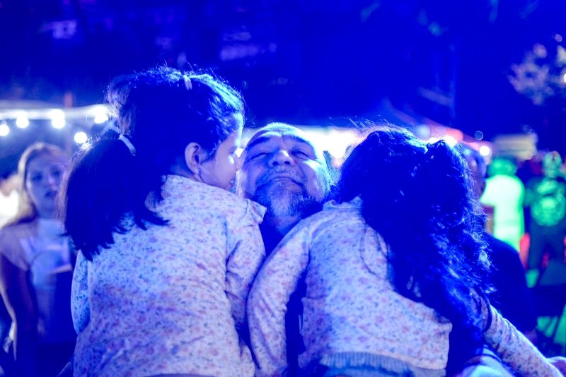 Calle Angosta y lo que nadie va a destacar: más de 100.000 personas y no se registro incidentes de importancia.